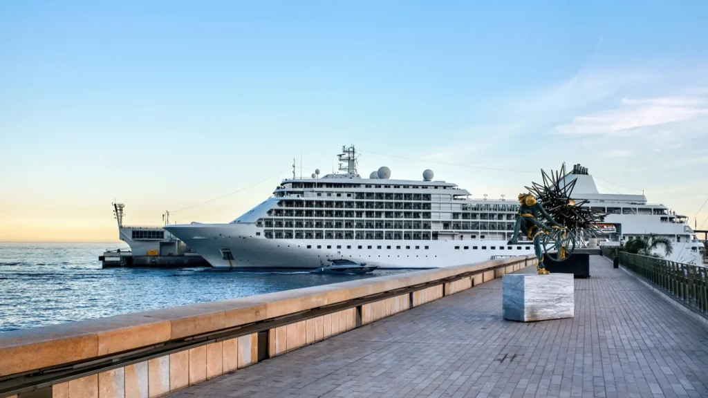 Cruise Ship Jobs