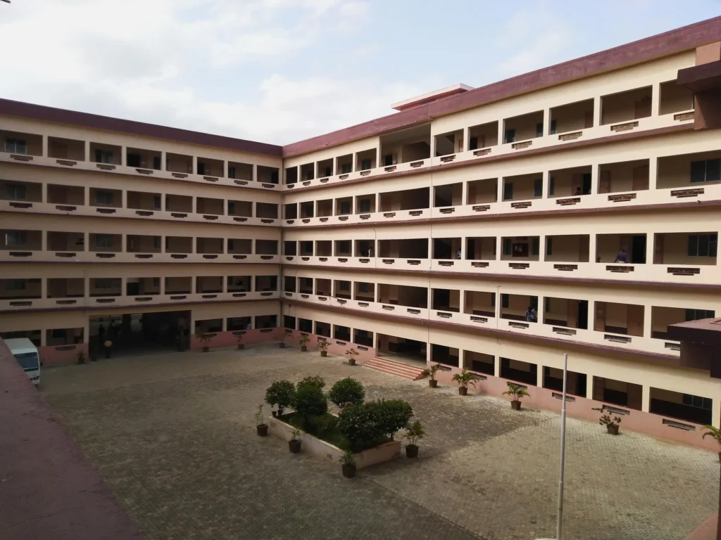 Top 10 D.G. Approved BSc Nautical Science Colleges in India Join Merchant Navy